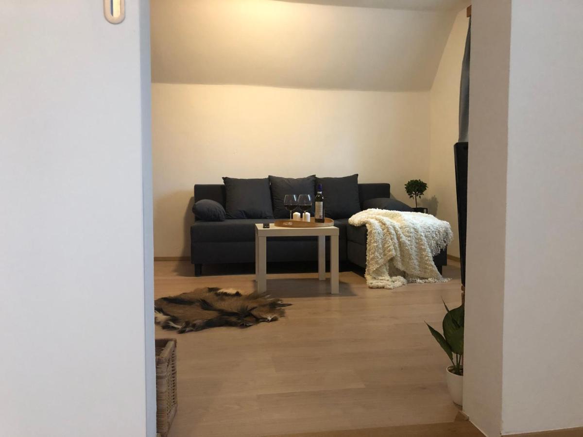 Apartmány Jevany Exterior foto