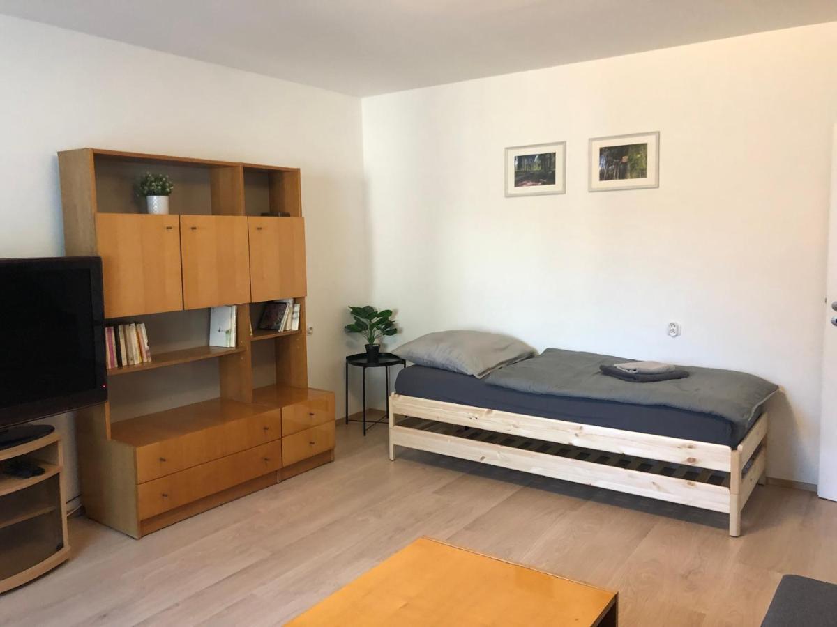 Apartmány Jevany Exterior foto